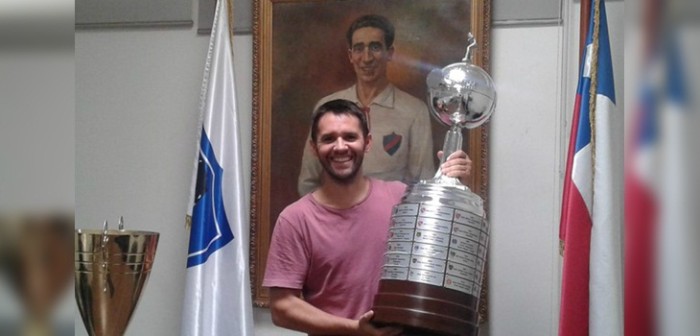 Nuevo papel de Mario Horton hará olvidar su rol de cura: protagonizará serie de Colo Colo