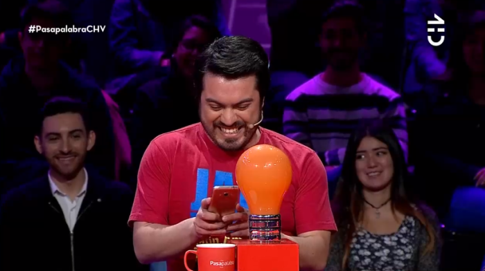 Inédito: participante de Pasapalabra llamó a su mamá en pleno programa y la hizo concursar