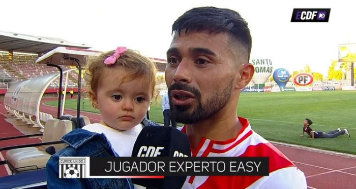Jugador de Curicó Unido es furor tras presentar a su hija en entrevista: 