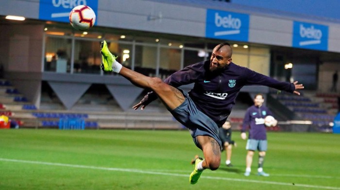 De obra de arte a camiseta firmada por Vidal: los objetos que estarán en Remate Teletón