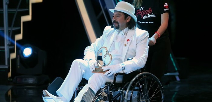 Presentación de Bombo Fica en silla de ruedas recordó icónica imagen de David Grohl