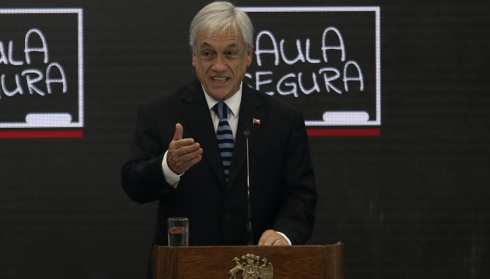 Nueva piñericosa: Presidente protagonizó gracioso chascarro en difusión de Ley Aula Segura