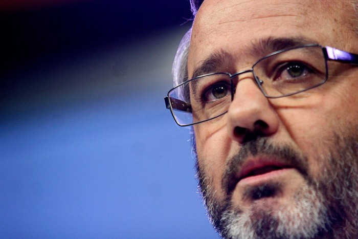 TVN tiene nuevo presidente de directorio: Gobierno designó a exministro Bruno Baranda