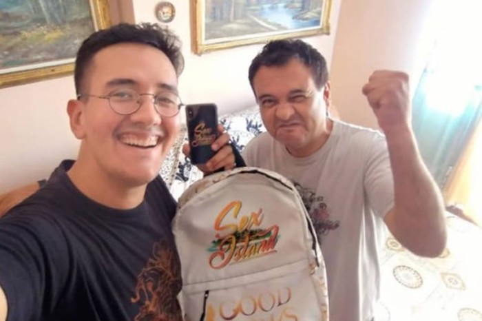 ¿Qué dirán sus padres? Joven chileno de 16 años ganó viaje gratis a la 'Isla del sexo'