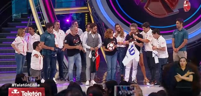 ¿Monito Vidal? Nuevo peinado de Iván Zamorano en la Teletón desató ola de comparaciones