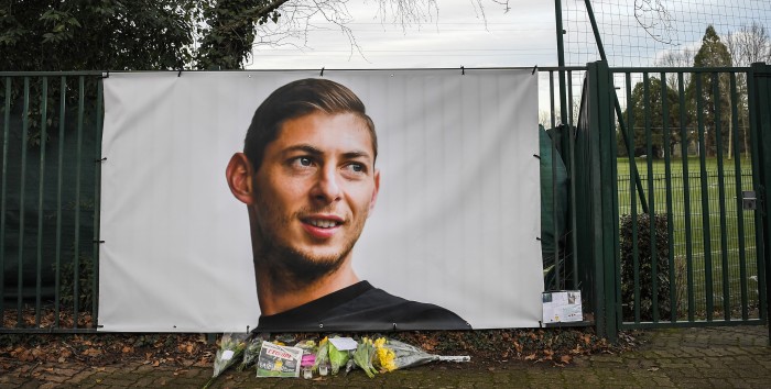 Finaliza búsqueda de avión en que iba Emiliano Sala: posibilidades de supervivencia son 
