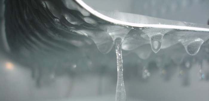 Salieron a jugar y murieron dentro de un congelador: la trágica muerte de 3 niños en EEUU