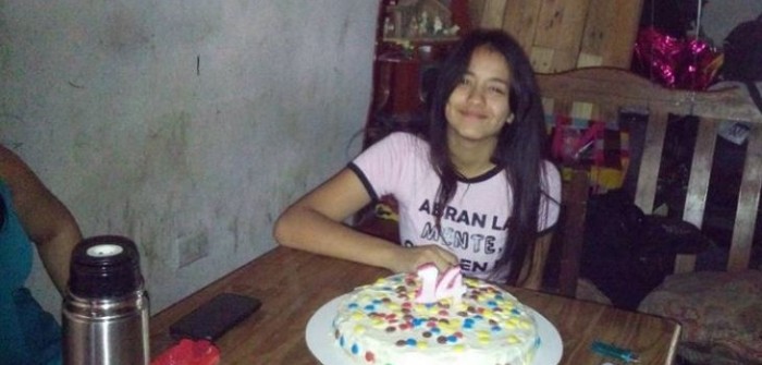 Madre cesante pidió ayuda para celebrar cumpleaños de su hija: respuestas que recibió la emocionaron
