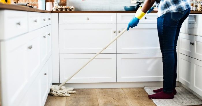 Viralizan la sencilla receta de 'milagrosa' mezcla que podría limpiar cualquier tipo de mancha