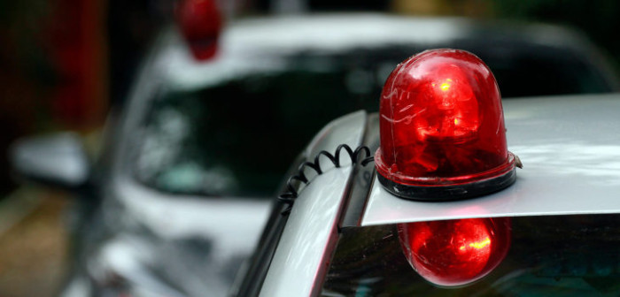 Hombre fue detenido tras dar un cabezazo a carabinero para evitar fiscalización: le soltó 2 dientes