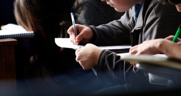 Drama: cerca de 1.500 estudiantes del Bío Bío no tienen colegio a 2 meses de iniciar año académico