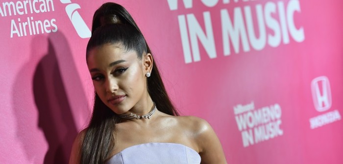 Ariana Grande reveló cómo luce su verdadera cabellera y de seguro no es como la imaginas
