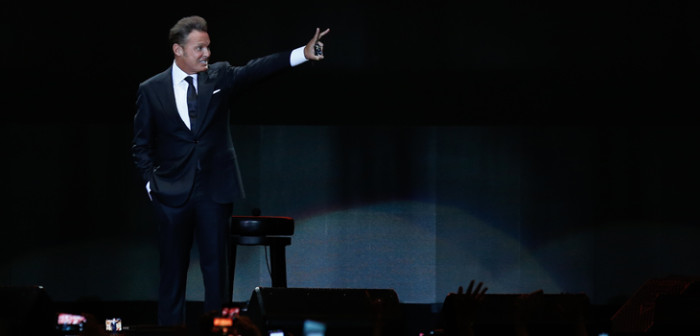 Peleas y problemas de sonido: tercera presentación de Luis Miguel en Chile decepcionó a sus fans