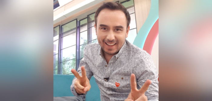 El nuevo trabajo de César Campos tras polémica salida de CHV: es garzón en pastelería de su familia