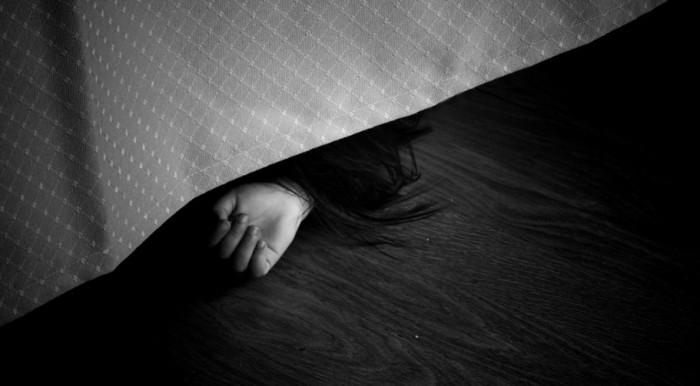 Madre e hija son acusadas de asesinar a 5 miembros de su familia: aseguraron que ellos querían morir