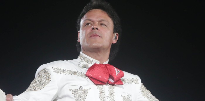 Lengua roja de Pedro Fernández en Festival de Talca llamó la atención de los televidentes