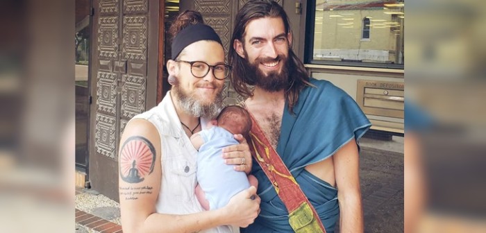 Hombre trans dio a luz a su primer hijo junto a su pareja homosexual: 