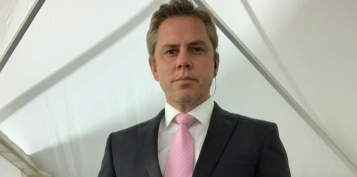 José Miguel Viñuela recibió críticas tras compartir en redes sincera reflexión sobre sus vacaciones