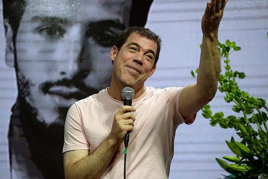 ¿El reemplazo de Gente de Zona? Los graciosos memes de Álvaro Escobar en Viña que se toma las redes