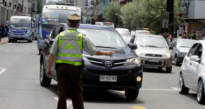 Oficio demuestra antiguo rumor: Carabineros sale con orden de sacar cuota mínima de partes