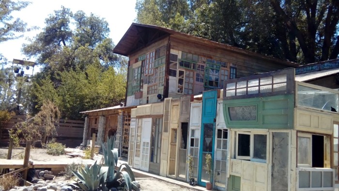 Ya no habrán comodidades: las primeras imágenes del refugio del nuevo reality 'Resistiré'