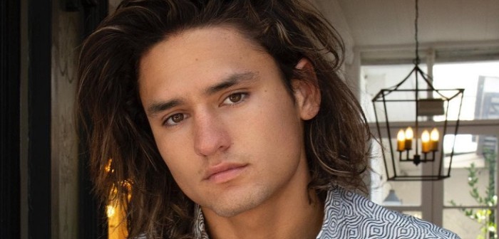 ¿Por qué Toarii Valantin no quiso besar a la modelo que protagoniza su nuevo videoclip?