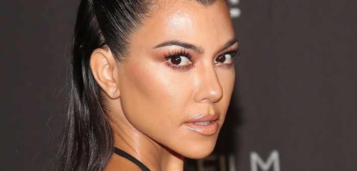 Kourtney Kardashian nuevamente es víctima del Photoshop: seguidores critican singular desproporción
