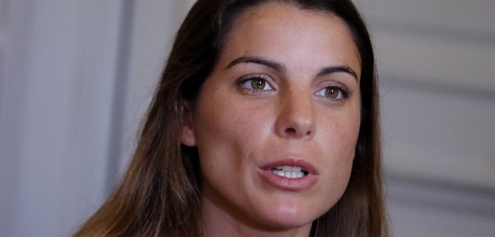 Vestido corto: Maite Orsini reclamó en Twitter por código de vestimenta para almuerzo con Bolsonaro