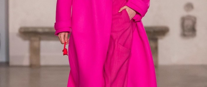 El costoso 'microbolso' que se tomó la Semana de la Moda en París y en el que no podrás guardar nada