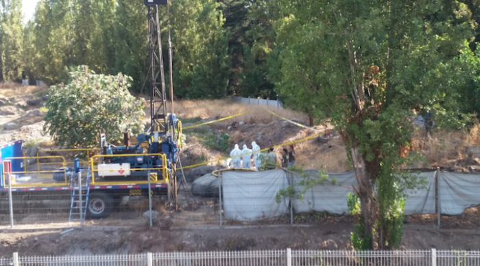 Hallan saco con restos humanos en sitio eriazo de Huechuraba: indagan si se trata de Fernanda Maciel