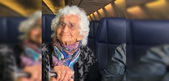 Madre de 106 años viajó por primera vez en avión para ver a su hijo enfermo: desenlace es muy triste