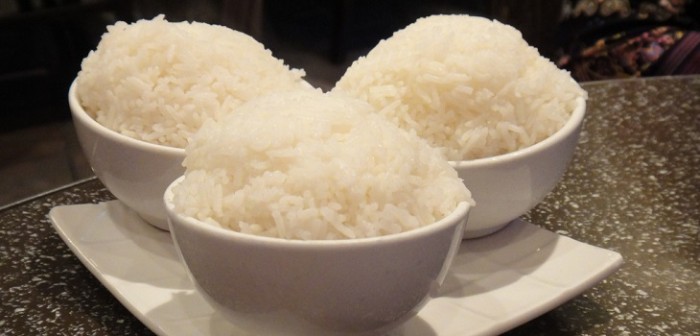 ¿Por qué nunca deberíamos dejar una olla de arroz cocinado encima de la cocina?