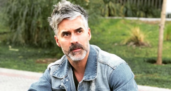 Carlos Díaz publicó tierna dedicatoria a su esposa por su aniversario número 19: 