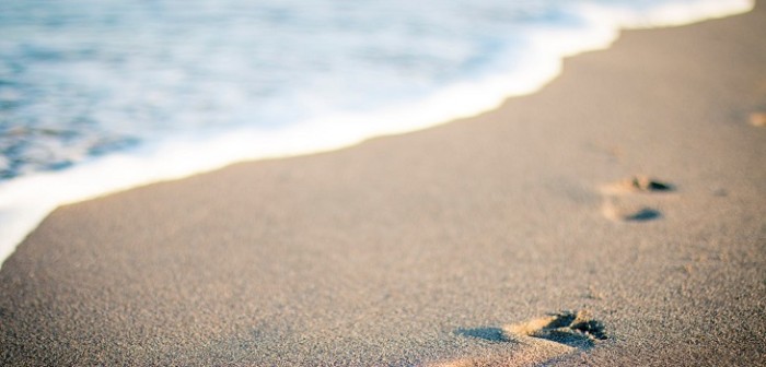 Niño de 2 años murió tras ser lanzado al mar por su padre en Tailandia: no quería estar a su cuidado