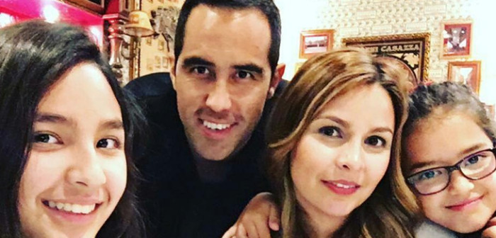 Al estilo Paloma Mami: Claudio Bravo compartió foto de su hija con look similar al de la cantante
