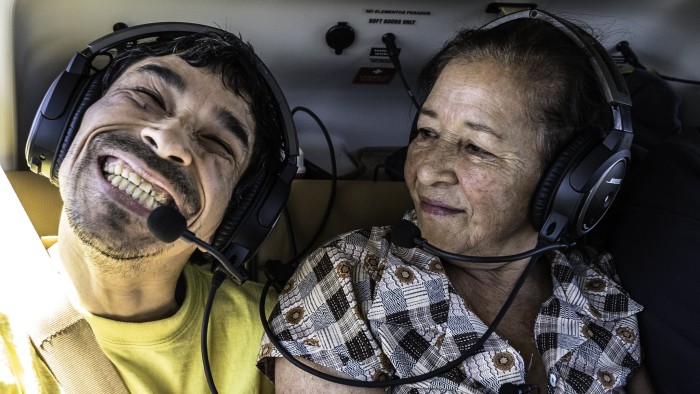 Ejemplo de superación: historia de hombre parapléjico en Lugares que hablan emocionó a televidentes