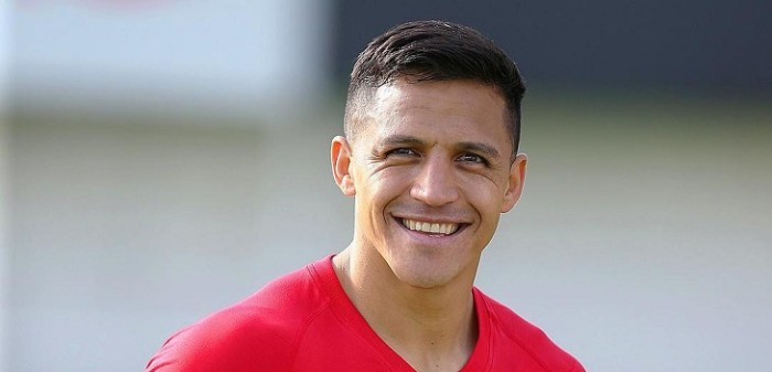 Representante de Alexis Sánchez rechazó relación del jugador con modelo que lo acusó de mentiroso