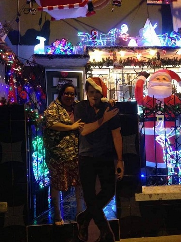 carla mora y figura de chayanne