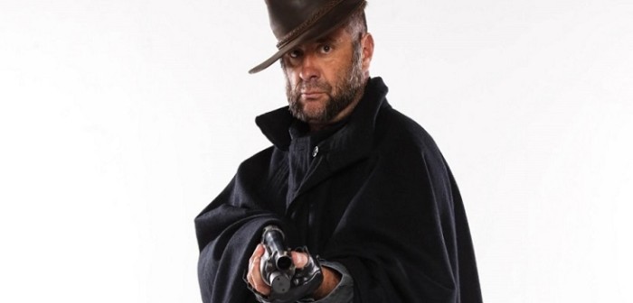 Marcial Tagle y las películas que inspiraron su 'siniestro' look para Río Oscuro