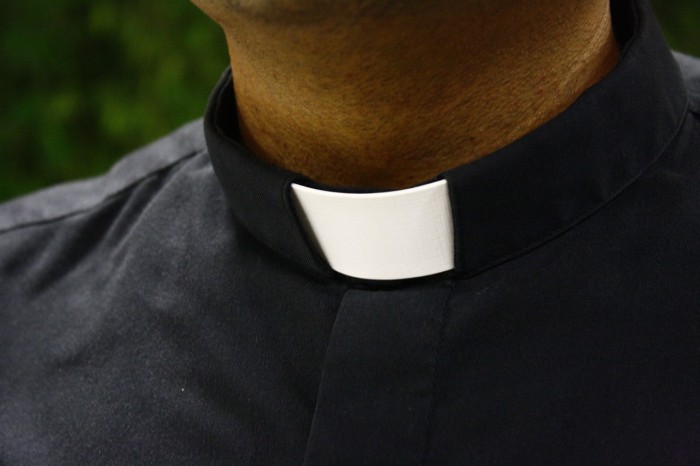 Formalizarán a expárroco de Angol expulsado del sacerdocio por abuso sexual a menores
