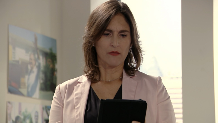 ¿Dónde está? Evidente error de edición en escena de Juegos de Poder 