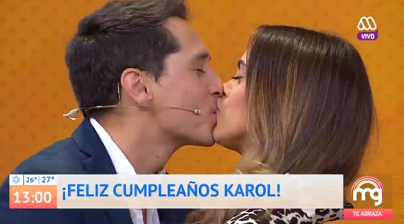 Momento en que polola sorprendió a Karol Lucero en Mucho Gusto