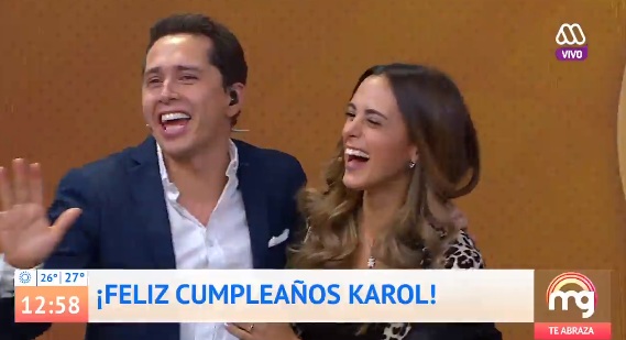 Momento en que polola sorprendió a Karol Lucero en Mucho Gusto