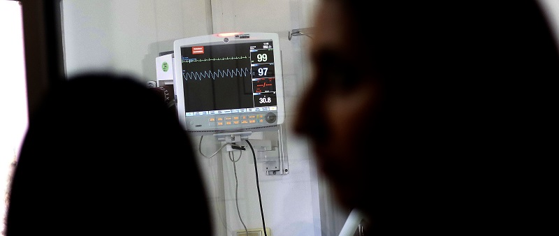 Viralizan imagen de ratón paseándose por Hospital de Quilpué: funcionarios denuncian que sería plaga