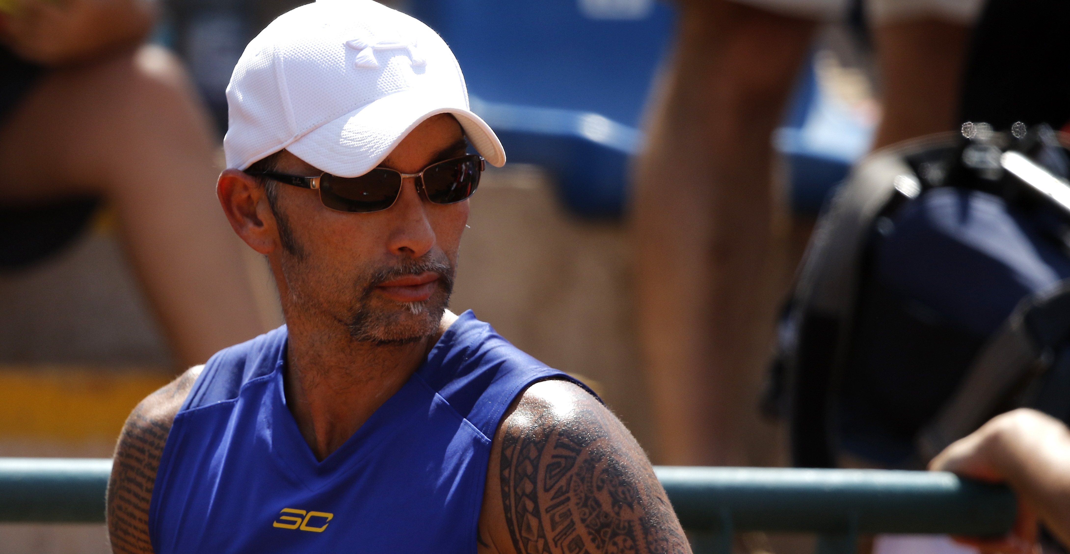 La vulgar disculpa de Chino Ríos a usuario que le recordó tenso encuentro que tuvieron en el pasado