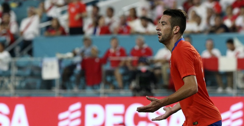 El certero mensaje con el que Mauricio Isla desmintió que se haya vetado a Bravo de la 'Roja'