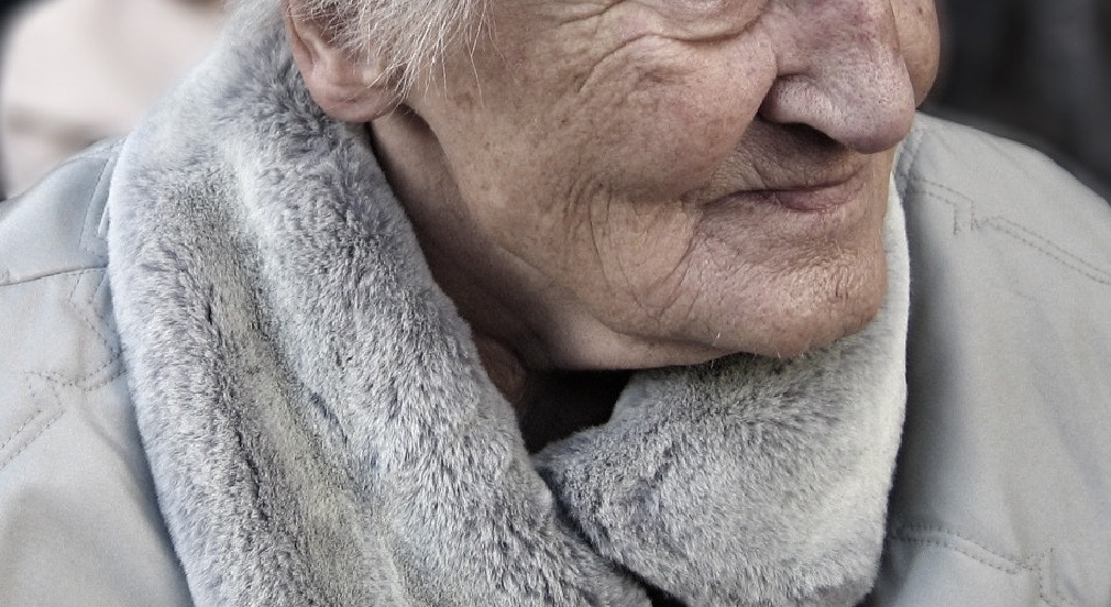 Con el fin de cobrar el Seguro Social: mujer escondió a su abuela muerta en un congelador en EEUU