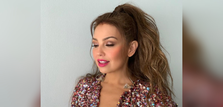 ¿Botas o pantalón? El extravagante calzado de Thalía por el que fue comparada con Kim Kardashian