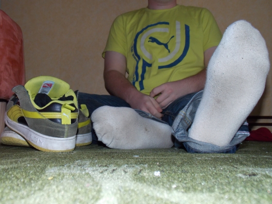 Cuatro sencillos trucos con los que podrás combatir la odiosa suciedad de los calcetines blancos