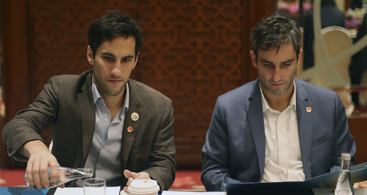 FACh aclara viaje de hijos de Piñera a Asia: afirma que no cobra vuelos solicitados por Presidencia